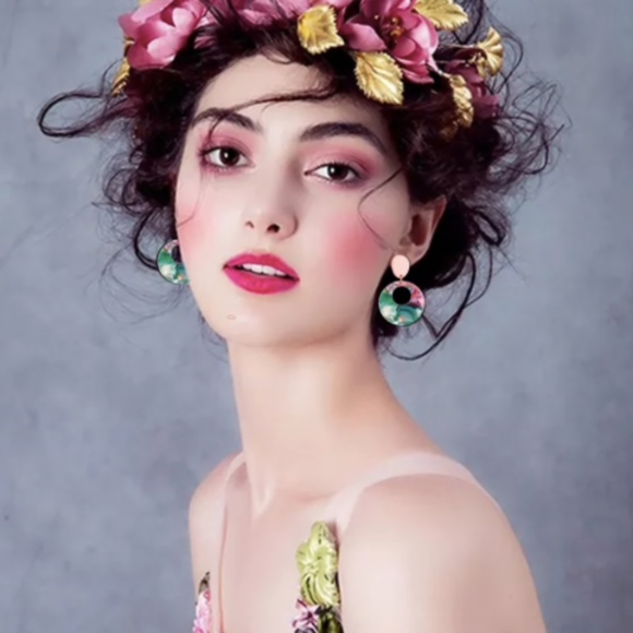 'Acantha' Resin Tortoise Shell Acrylic Earrings - Picture 2 of 6